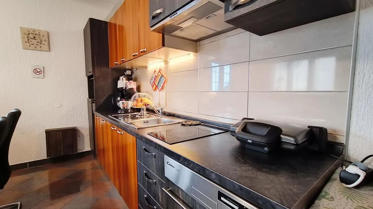 Apartman Ladybird Pula 0*,