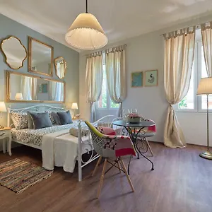 Apartament Old Romanitic 1 With Free Private Parking, Pula